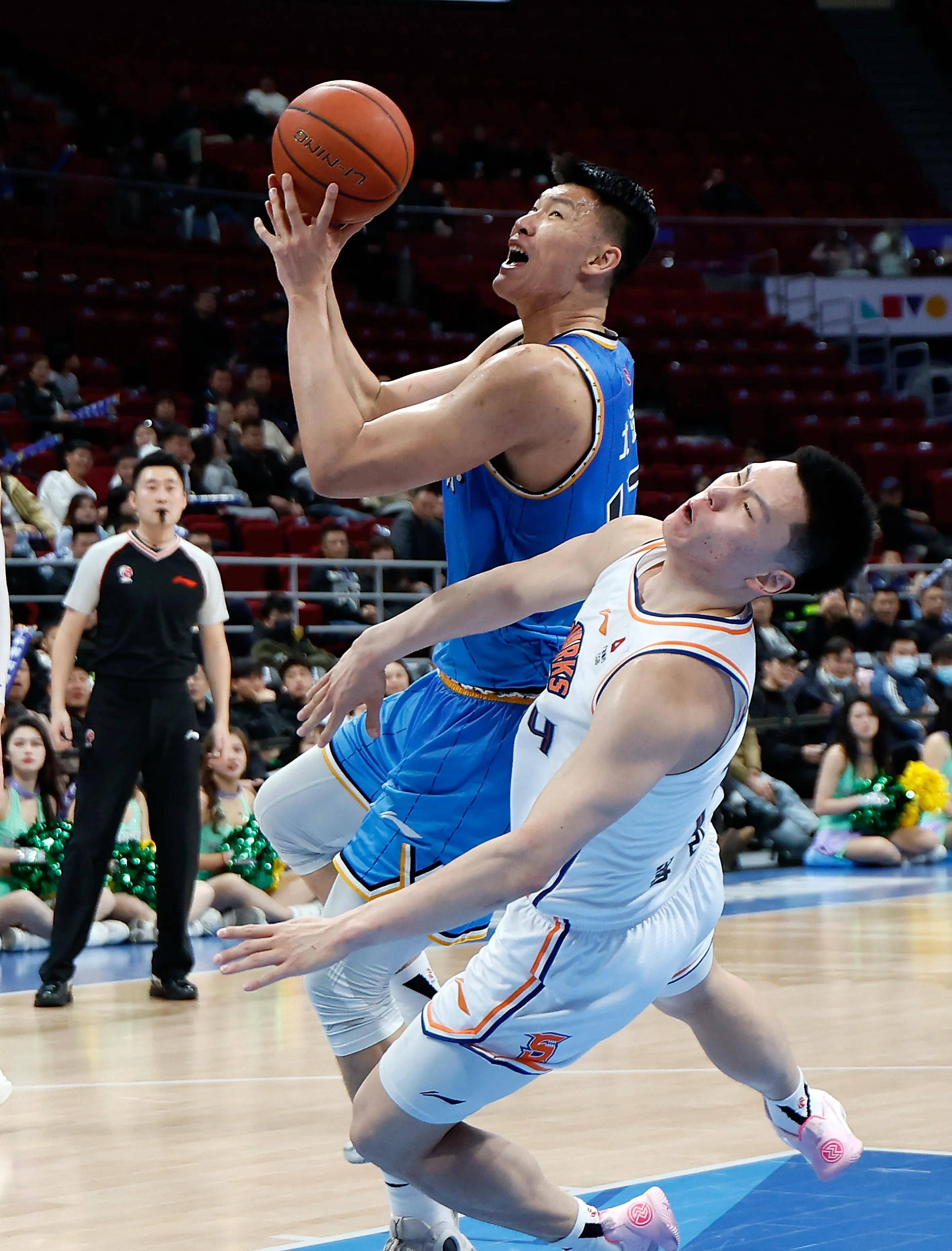 鹧鸪队大胜对手，成功晋级下一轮季后赛的简单介绍